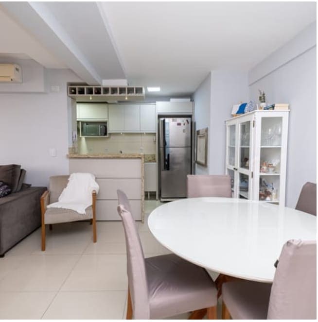Excelente Apartamento Alto Padrão  - Semi -Mobiliado