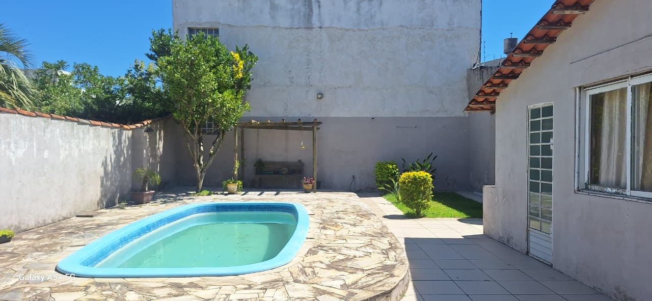 Casa na Rua Rafael Pinto Bandeira 