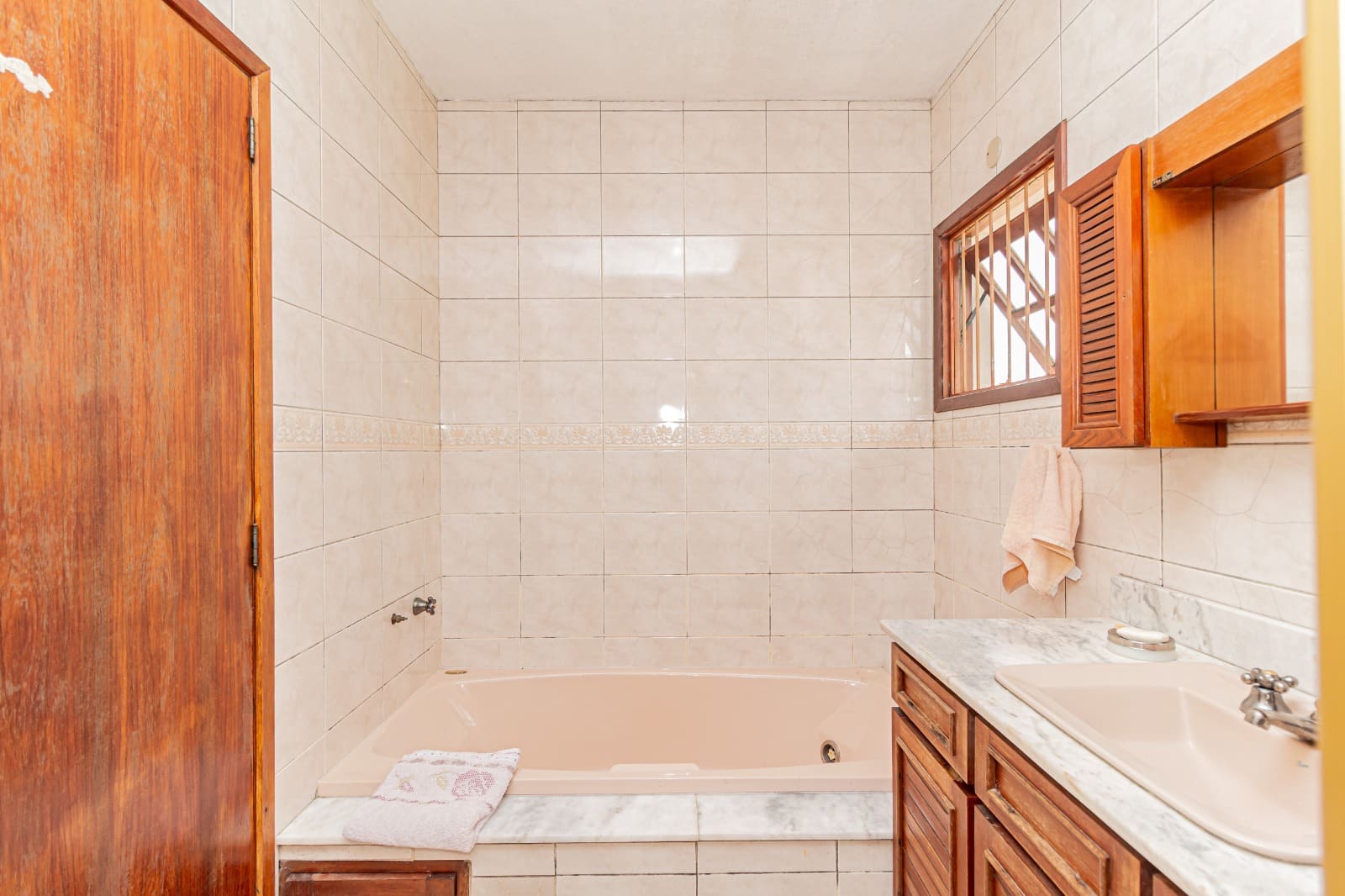 Excelente Casa na Baronesa 