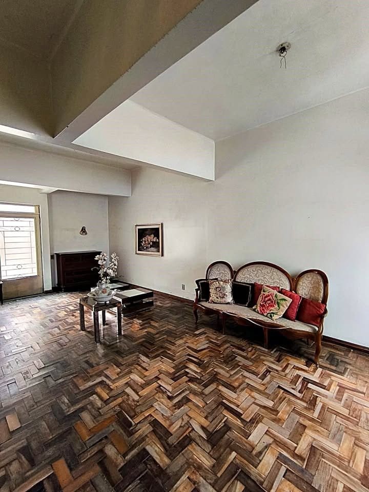 Casa no Centro de Pelotas 